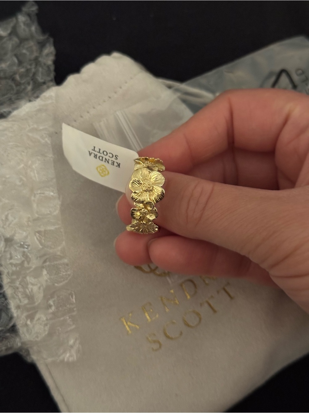 Kendra Scott Gold Floral Stack Ring - Picture 3 of 8